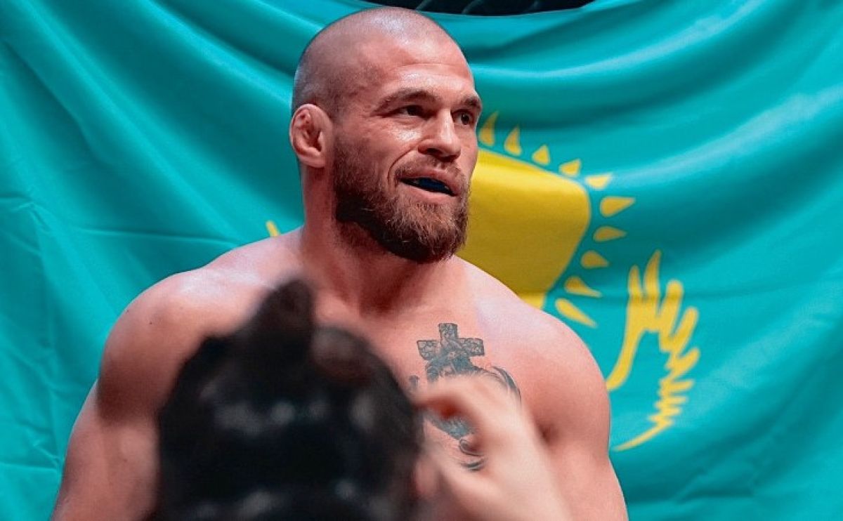 «Гей сияқты»: қазақстандық файтер UFC чемпионын қатаң сынады