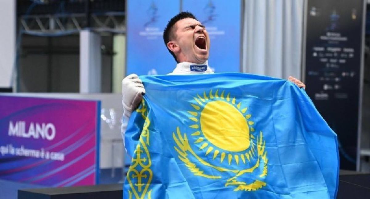 Руслан Курбанов семсерлесуден Гран-при турнирінде күміс жүлде иеленді