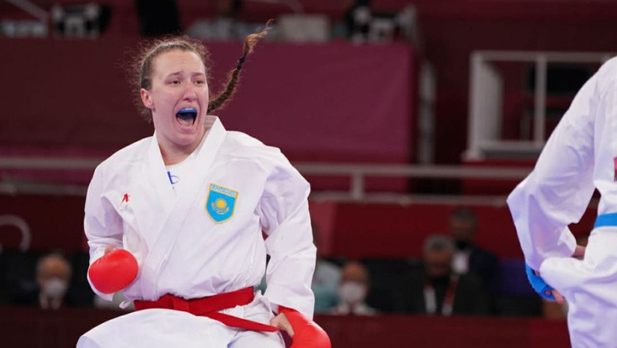 Софья Берульцева өзбек каратэшісін теуіп құлатып, ерекше камбэк жасады (ВИДЕО)