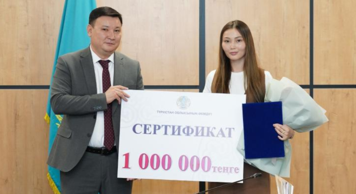 Түркістан облысының әкімдігі әлемді мойындатқан каратэшіге 1 млн теңге берді