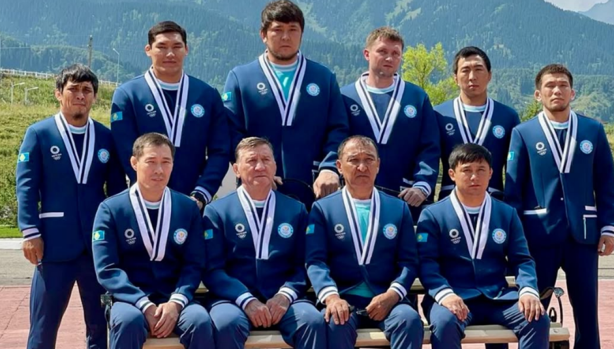 Қазақстандық бизнесмен танымал бапкерді сақтап қала алмаған басшыларды сынады