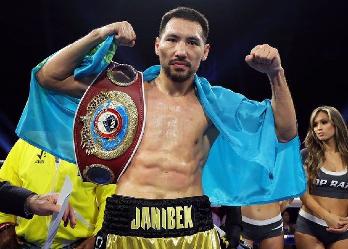 Жәнібек Әлімханұлы WBC белбеуінің иесін келеке етті