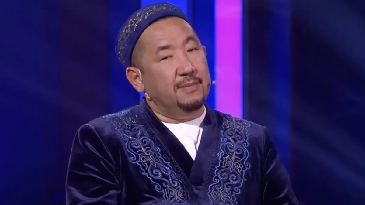 «Дұғада болайық». Нұрлан имам ұлттық құрама футболшыларына бата берді