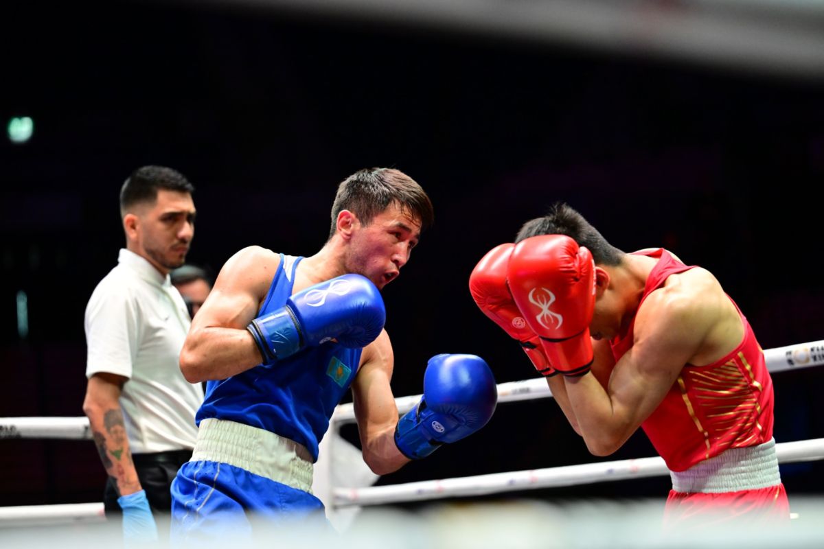 Махмұд Сабырхан Қытай боксшысын жеңіп, финалға шықты