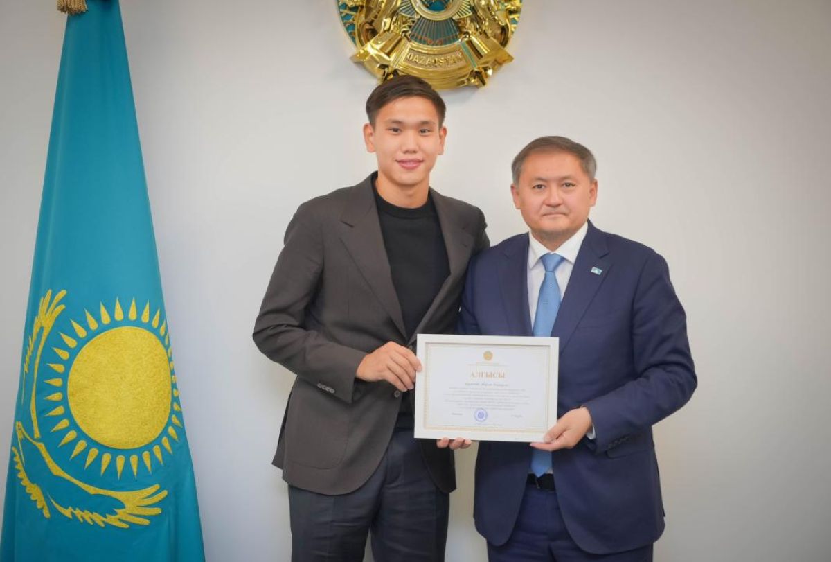Шерхан Қалмырзаға тегін оқуға грант берілді
