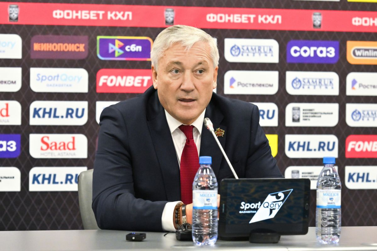 «Барыстың» бас бапкері қазақ тілін үйренуден бас тартты