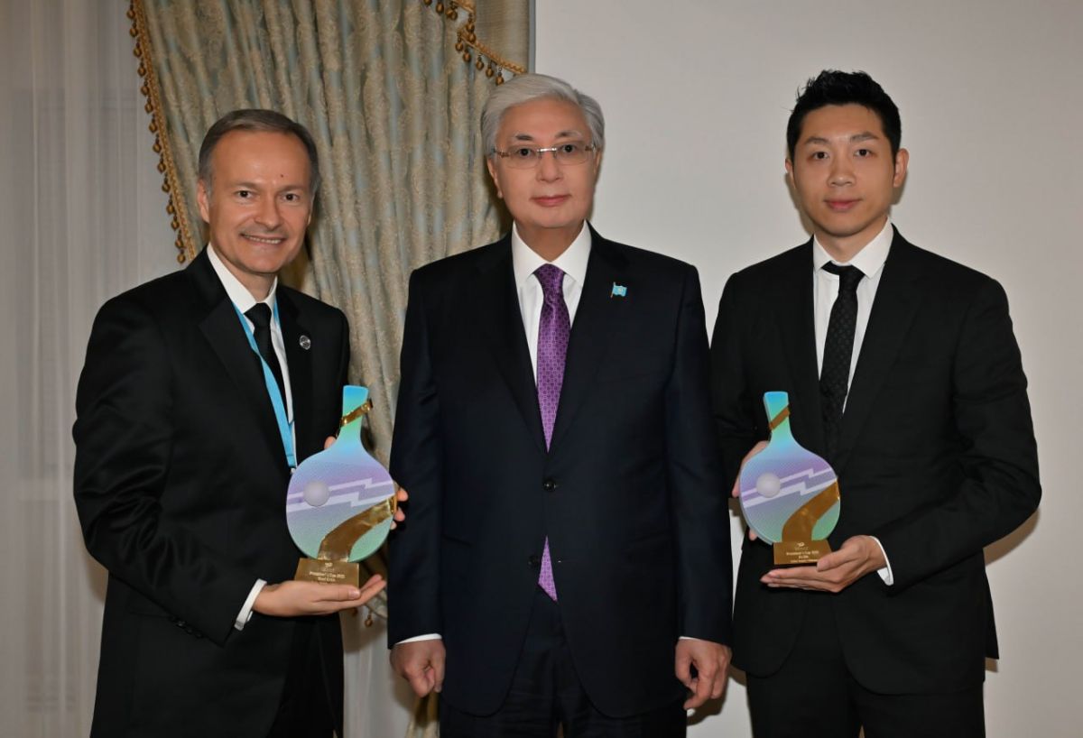 Тоқаев үстел теннисінің жұлдыздарымен кездесті