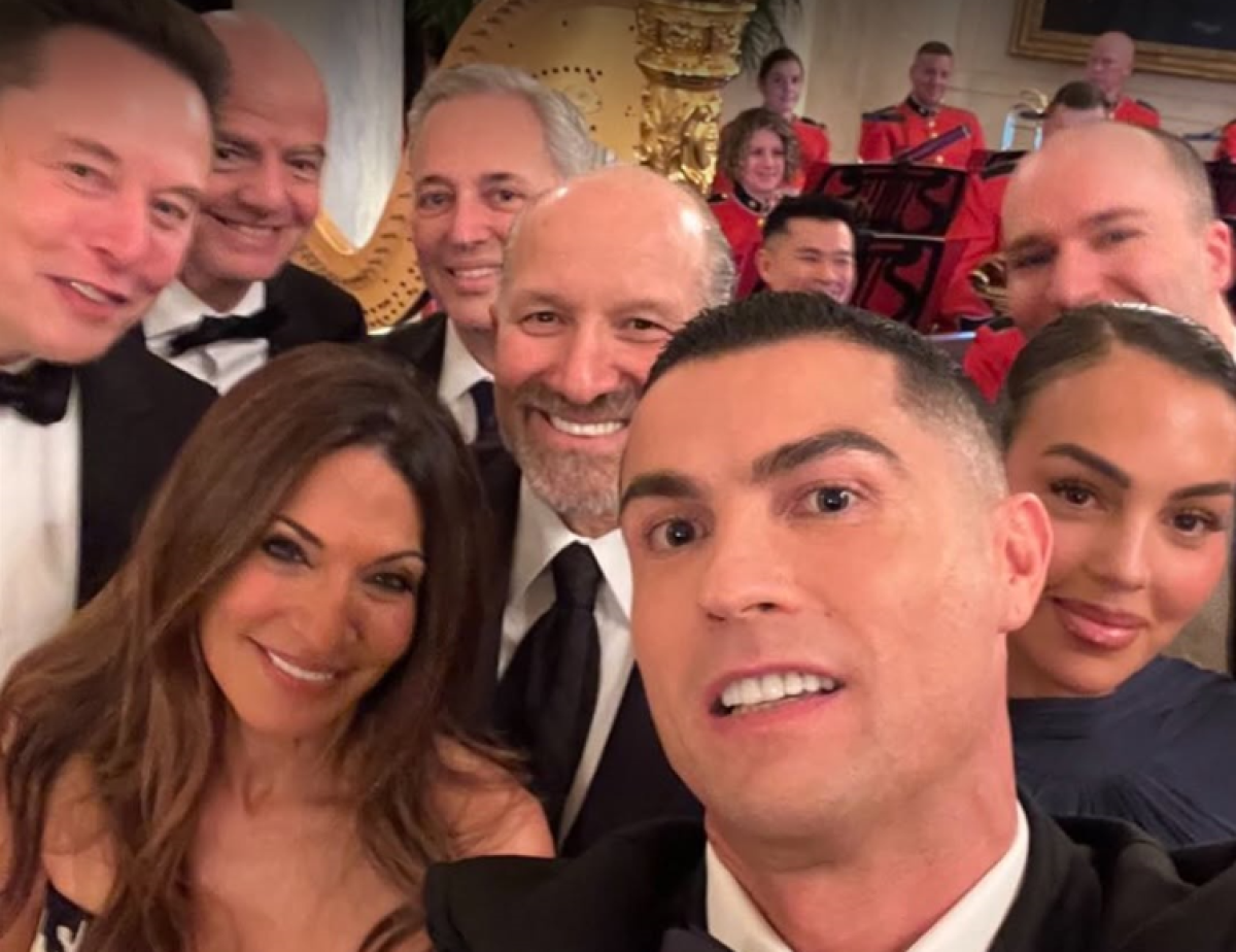 Роналду, Маск, Безос және Трамп: Ақ үйде әлемдік элита бас қосты