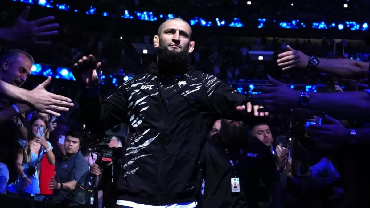 «Аяғыма операция жасаттым»: Чимаев октагонға қашан оралатынын айтты