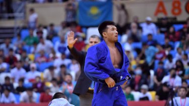 Ғұсман Қырғызбаев Азия чемпионатының жартылай финалына шықты