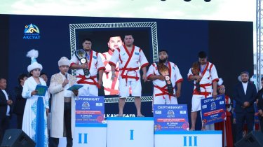 Ерасыл Қажыбаев Ақсуаттағы турнирде «Түйе балуан» атанды