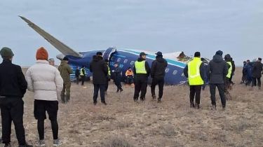 Станислав Черчесов Ақтаудағы ұшақ апатынан қайтыс болғандардың жақындарына көңіл айтты