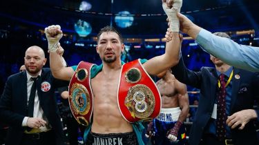 Жәнібек Әлімханұлының чемпиондық атағын тартып алмақ