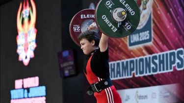 Ауыр атлет Ксения Прозорова әлем чемпионатында алтын медаль жеңіп алды