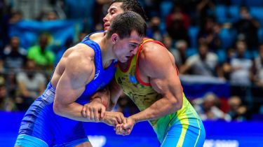 Роман Власовты әлем чемпионатында жүлдесіз қалдырған қазақ балуаны жоғары әскери шен алды