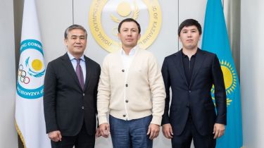 Головкин ұлттық құрамадағы боксшылардың жаттығуын өзі тексереді