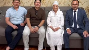 «Бекзат ағама құран оқып шықтым»: Сәрсекбаев Саттархановтың үйіне барды
