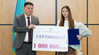 Түркістан облысының әкімдігі әлемді мойындатқан каратэшіге 1 млн теңге берді
