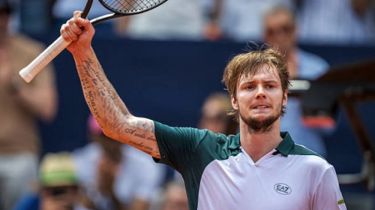 Александр Бублик екінші рет қатарынан ATP 250 титулын жеңіп алды