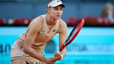 Елена Рыбакина камбэк жасап, әлемнің алтыншы ракеткасын жеңді