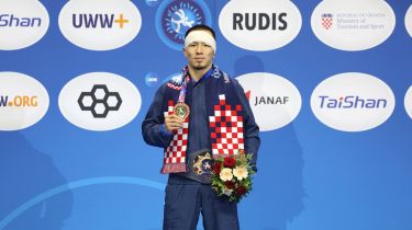 Тоқаев Айдос Сұлтанғалиды әлем чемпионы атануымен құттықтады