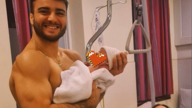 Сметовтің қарсыласы болған Олимпиада чемпионы әке атанды