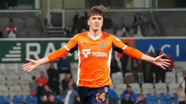 Өзбек футболшысы Осимхенді артта қалдырды