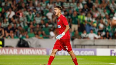 Шерхан Қалмырза қақпасына гол жібермей, Қазақстанға күтпеген жеңісті сыйлады