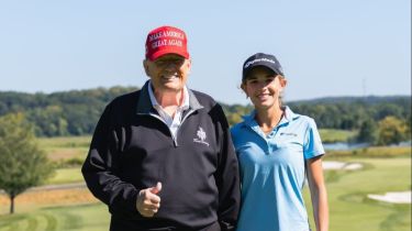 Трамптың немересінің гольфтегі дебюті сәтсіз басталса да, жұлдызға айналды
