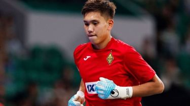 Шерхан Қалмырза жүргізуші куәлігін көлік сыйға берілген соң алғанын айтты