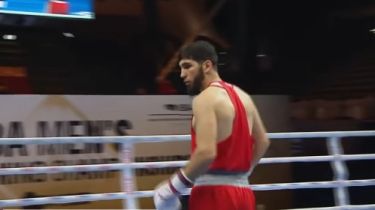 Әлем чемпионаты: қазақстандық боксшы алғашқы раундта нокаутпен жеңді