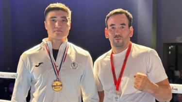 «Дәулет мүмкіндігін толық көрсеткен жоқ»: құрамадағы ең жас боксшының бапкері