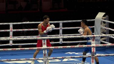 Серік Теміржанов кәсіпқой бокста 14 жекпе-жекті жеңген боксшыны үйіне қайтарды