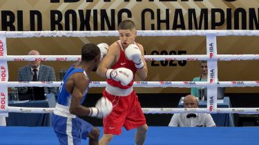 Әлем чемпионаты: боксшы Асылқұлов жеңіске жетті