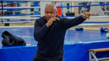 Астанада әйгілі бокс жұлдызы Рой Джонс шеберлік дәрісін өткізді