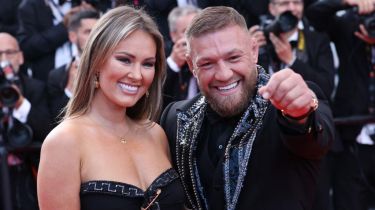 Конор Макгрегор Ватиканда төрт баласының анасымен некеге тұрмақ