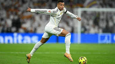 Мбаппе әлемдегі ең қымбат футболшылардың үштігіне қосылды