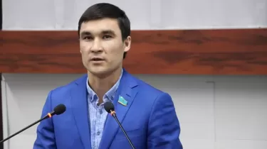 Ресей боксшылары жоғары деңгей көрсетіп жатыр, бірақ біз 4 алтын аламыз – Серік Сәпиев