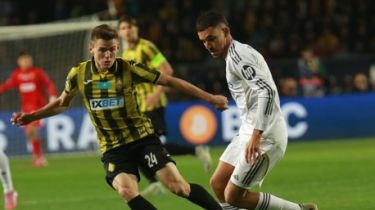 «Қайраттың» жас қорғаушысы үйленді