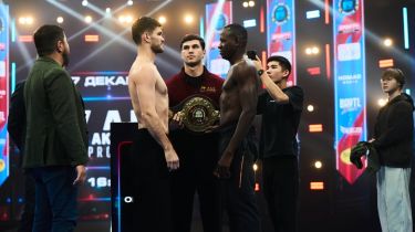 Али Ахмедов Ганадан келген боксшыны қиындықсыз жеңді