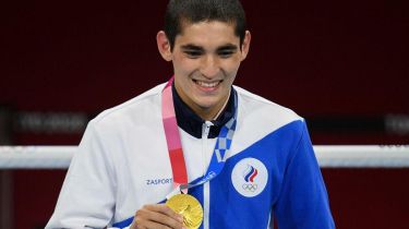 Олимпиада чемпионы атанған ресейлік боксшы мәлімдеме жасады