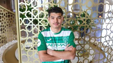 Ғалымжан Кенжебек ресми түрде «Ахмат» ойыншысы атанды