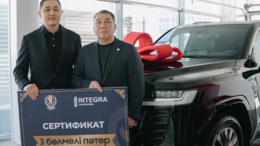 Қайрат Сәтжановқа Астанадан пәтер мен қымбат көлік сыйға тартылды