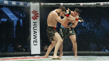 NAIZA 80: чемпиондық жекпе-жек және Жұман Жұмабековтың тарихи кеші