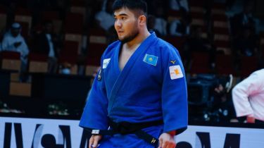 Париж Гранд Слэмі: Қазақстан балуандары үш қола медаль иеленді