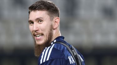 Ресми: Абат Айымбетов Румыния клубының ойыншысы атанды