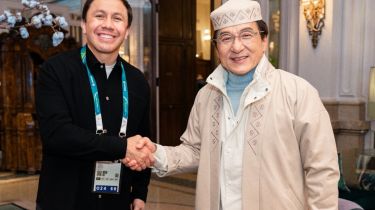 Геннадий Головкин Джеки Чанға шапан жапты