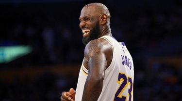 ҰБҚ тарихында тұңғыш рет: Леброн Джеймс 43 мың ұпай еншіледі