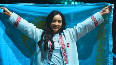 Molodoy-дың сүйіктісі – қазақ аруы Адина PGL-дің жұлдызына айналды