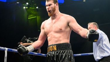 Ресейлік боксшы Джошуамен жекпе-жегі неге өтпей қалғанын айтты